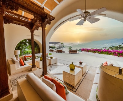 Luxury Villa Photo #22