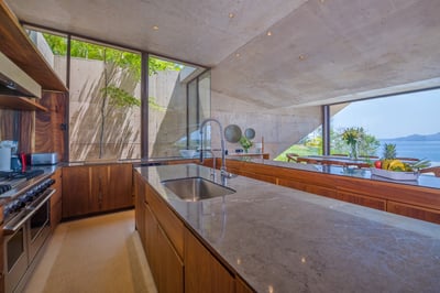 Luxury Villa Photo #38