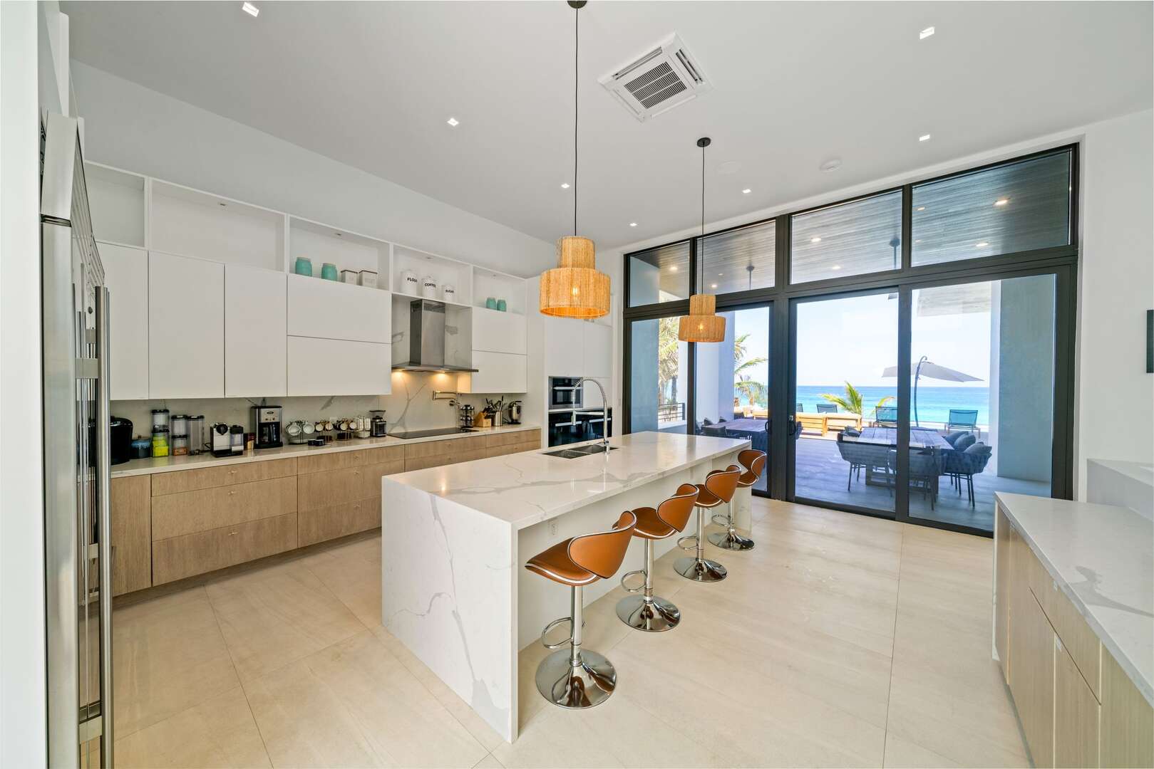 Modern House | Harbour Island, Bahamas