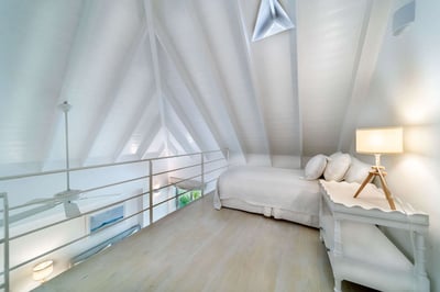 Luxury Villa Photo #27