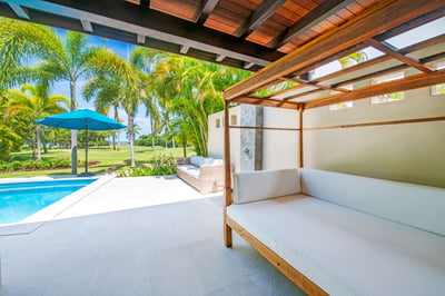 Luxury Villa Photo #4