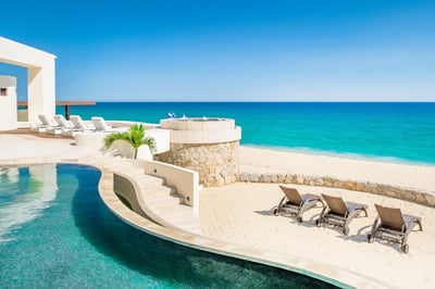 Luxury Villa Photo #11