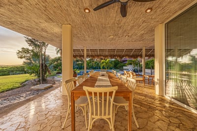 Luxury Villa Photo #11