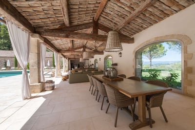 Luxury Villa Photo #4