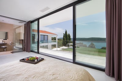 Luxury Villa Photo #37