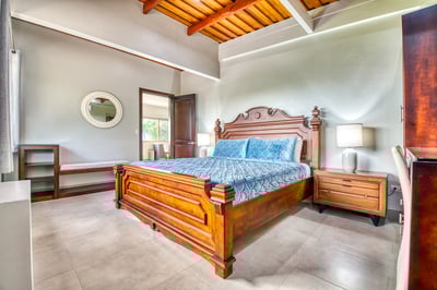 Luxury Villa Photo #87
