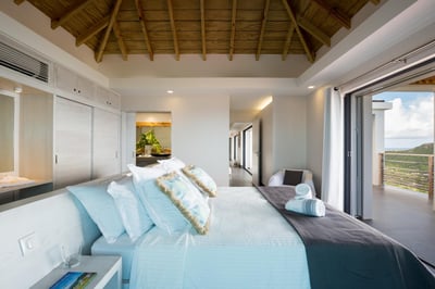 Luxury Villa Photo #27