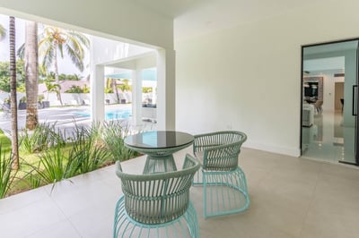 Luxury Villa Photo #13