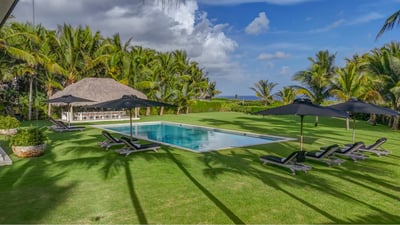 Luxury Villa Photo #8