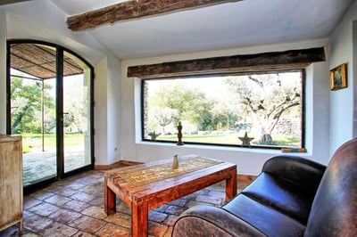 Luxury Villa Photo #15