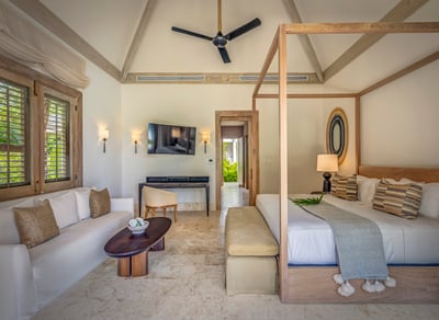 Luxury Villa Photo #37