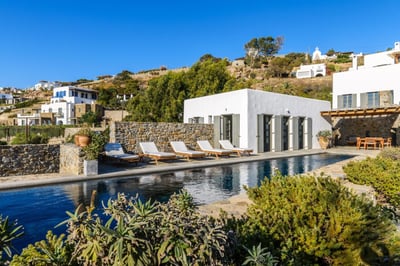 Luxury Villa Photo #2