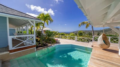 Luxury Villa Photo #2
