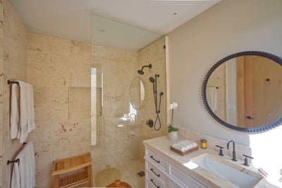 Luxury Villa Photo #40