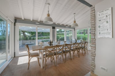 Luxury Villa Photo #19