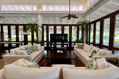 Luxury Villa Photo #21