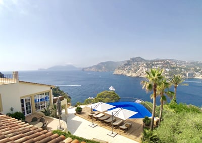 Luxury Villa Photo #9