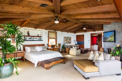 Luxury Villa Photo #38
