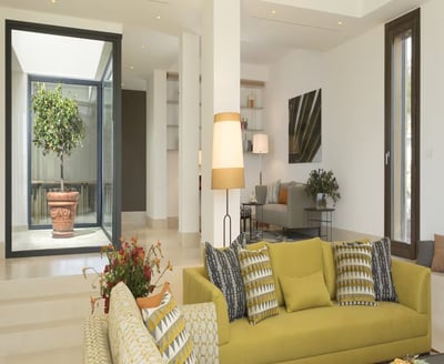 Luxury Villa Photo #6