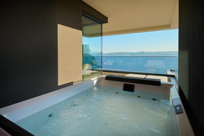 Luxury Villa Photo #18
