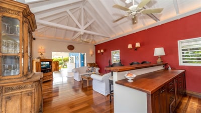 Kitchen & Dining Area