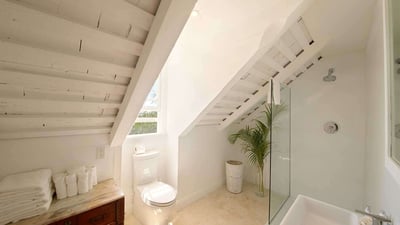 Luxury Villa Photo #27