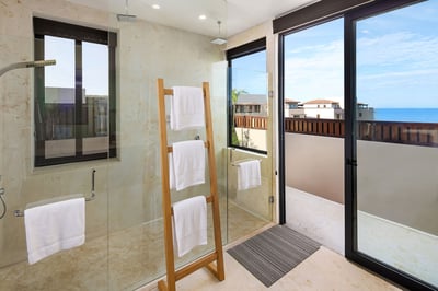 Luxury Villa Photo #39
