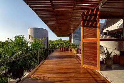 Luxury Villa Photo #6