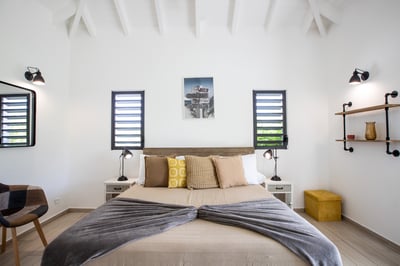 Luxury Villa Photo #40