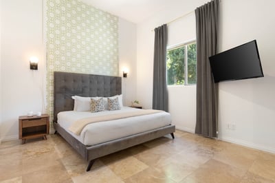 Luxury Villa Photo #45