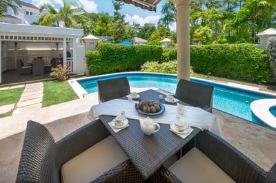 Luxury Villa Photo #4