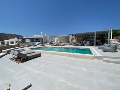 Luxury Villa Photo #8
