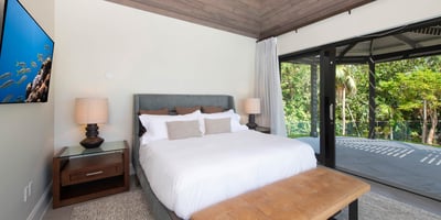 Luxury Villa Photo #30
