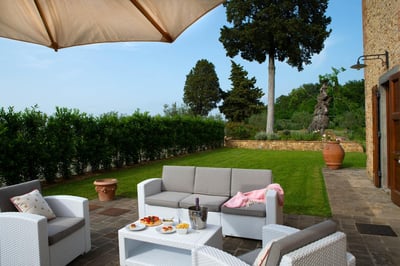Luxury Villa Photo #6