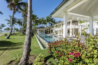 Luxury Villa Photo #4