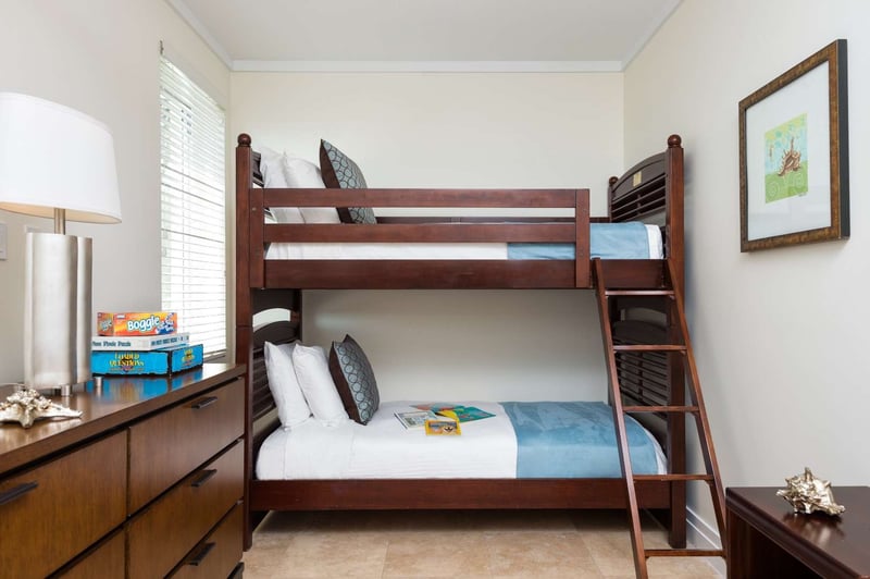 Oceanfront Luxury 4 BDM Suite