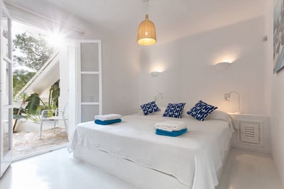 Luxury Villa Photo #43