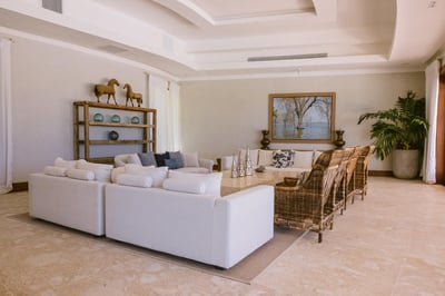 Luxury Villa Photo #24