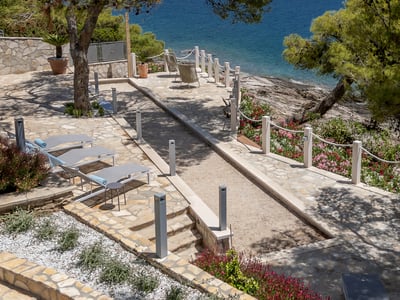 Luxury Villa Photo #4
