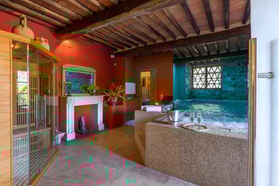 Luxury Villa Photo #19
