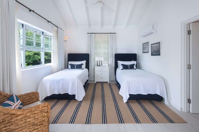 Luxury Villa Photo #15