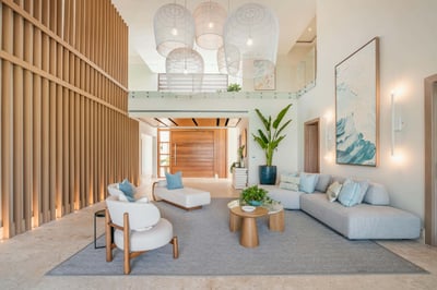 Luxury Villa Photo #20