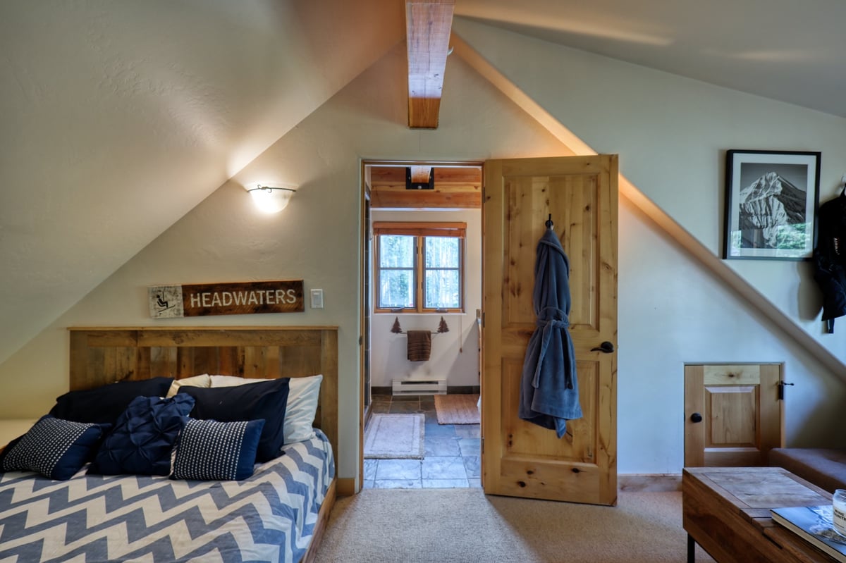 Moonlight Mountain Home | 1 Hidden Trail