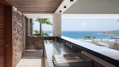 Luxury Villa Photo #32
