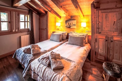 Luxury Villa Photo #21
