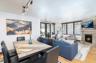 Luxury Villa Photo #2