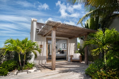 Luxury Villa Photo #6