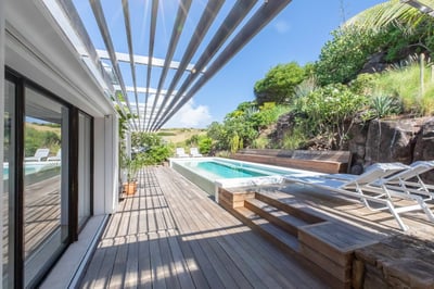 Luxury Villa Photo #6