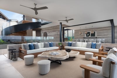 Luxury Villa Photo #17