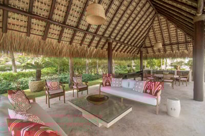 Luxury Villa Photo #13